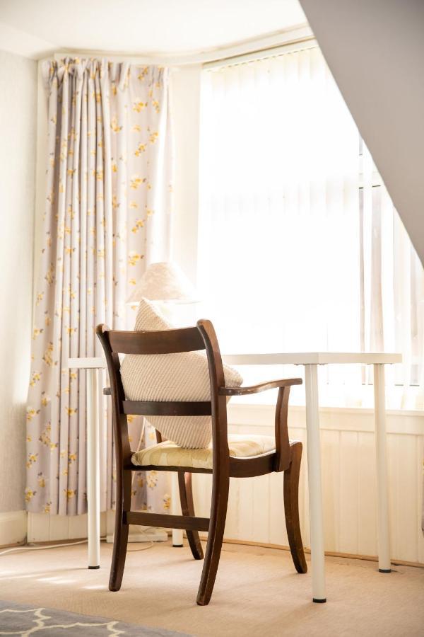 Sandgate 2-Bed Apartment In Ayr Central Location Extérieur photo