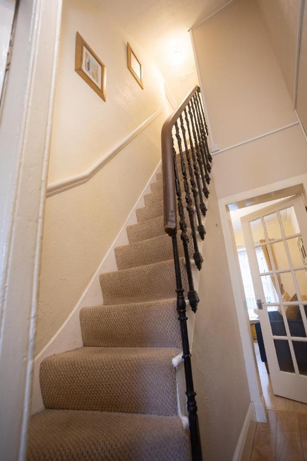 Sandgate 2-Bed Apartment In Ayr Central Location Extérieur photo