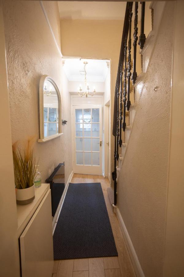 Sandgate 2-Bed Apartment In Ayr Central Location Extérieur photo