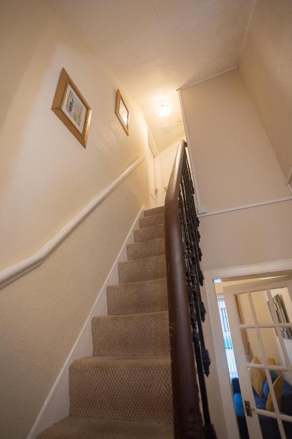 Sandgate 2-Bed Apartment In Ayr Central Location Extérieur photo